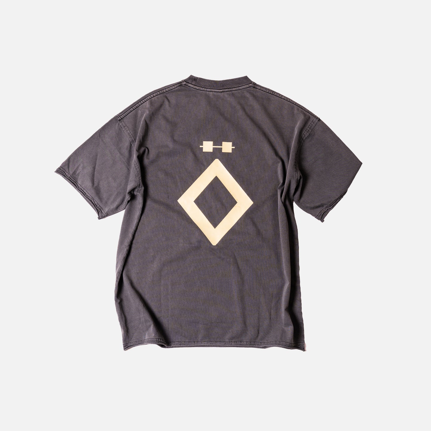 Men’s oversized stone gray t-shirt