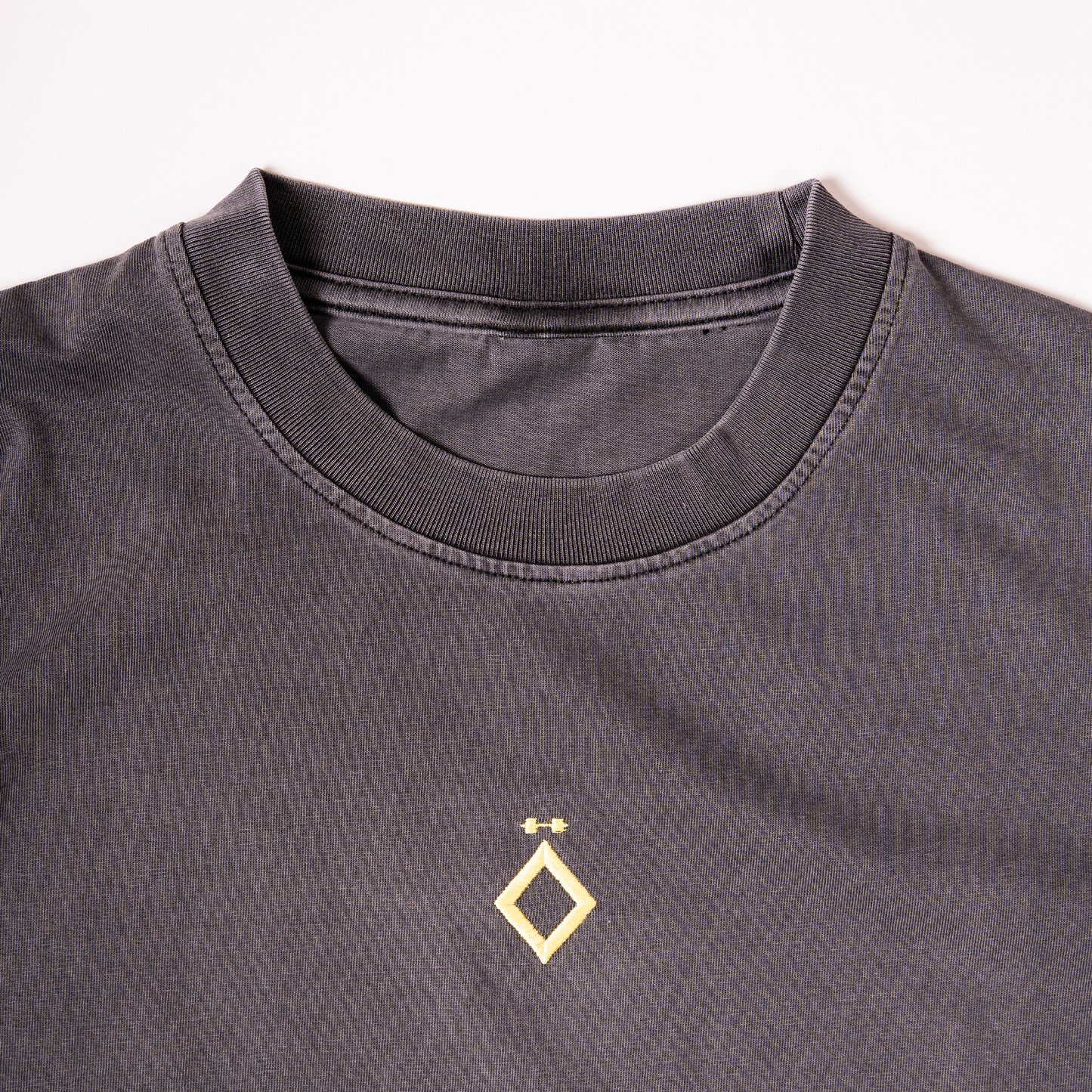 Men’s oversized stone-gray t-shirt